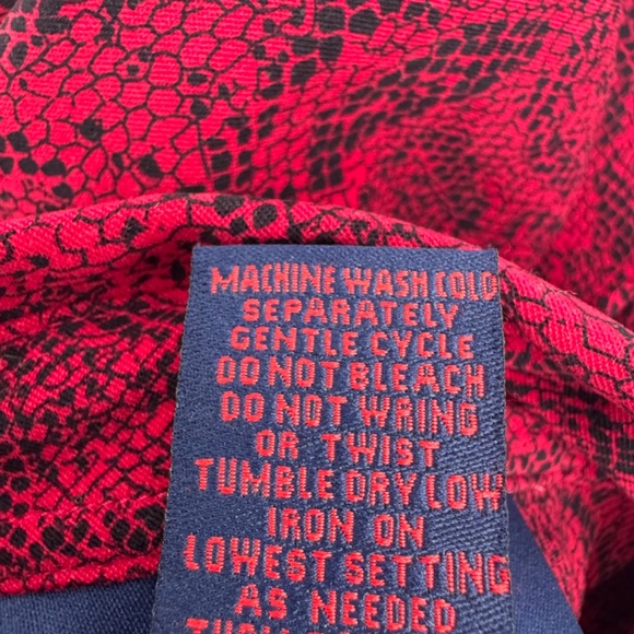 Denim Co Top Women Large Red Long Sleeve Button Up Snake Print Western Stretch - Picture 8 of 10